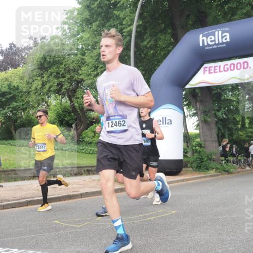 29.06.2025 - hella hamburg halbmarathon KatJ http://msf.ph/oto/8377966 29.06.2025 10:24:45 Zwischen KM18-KM19 3809 meine-sportfotos.de