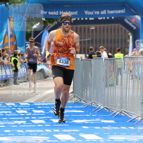 29.06.2025 - hella hamburg halbmarathon Strokosch-Dieckow http://msf.ph/oto/8377967 29.06.2025 10:25:35 Ziel 4338, 13346, 14107 meine-sportfotos.de