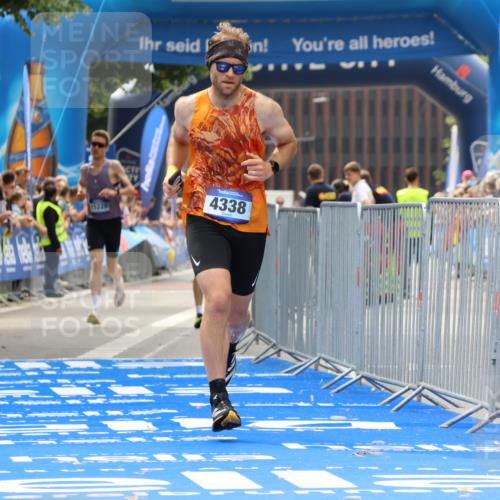 29.06.2025 - hella hamburg halbmarathon Strokosch-Dieckow http://msf.ph/oto/8378040 29.06.2025 10:25:36 Ziel 4338, 11228, 13346, 14107 meine-sportfotos.de