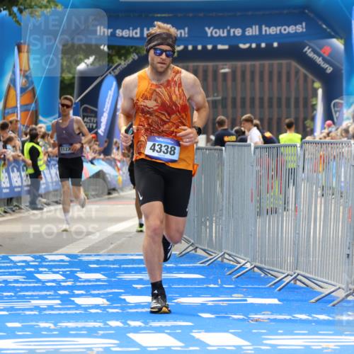 29.06.2025 - hella hamburg halbmarathon Strokosch-Dieckow http://msf.ph/oto/8378078 29.06.2025 10:25:36 Ziel 4338, 11228, 13346, 14107 meine-sportfotos.de