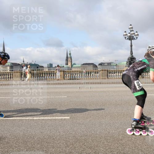 29.06.2025 - hella hamburg halbmarathon Lena Gebhardt http://msf.ph/oto/8378193 29.06.2025 08:51:27 Lombardsbrücke 396 meine-sportfotos.de