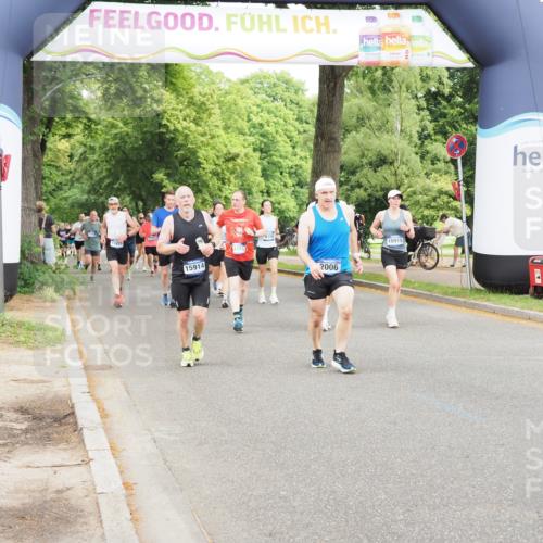 29.06.2025 - hella hamburg halbmarathon MichiJ http://msf.ph/oto/8378203 29.06.2025 10:45:55 Zwischen KM18-KM19 1285, 2006, 5926, 6202, 9156, 9353, 10539, 10915, 12509, 14375, 14628, 15914, 17825, 18153 meine-sportfotos.de