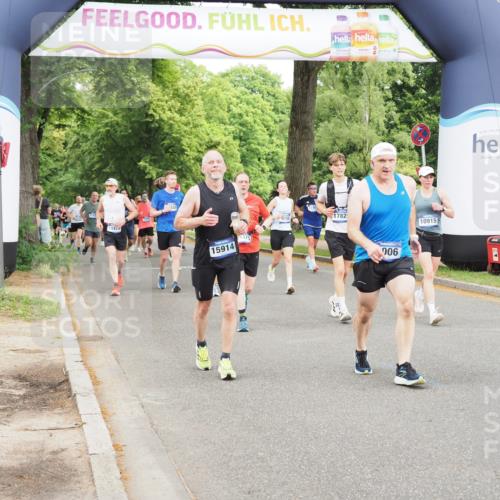 29.06.2025 - hella hamburg halbmarathon MichiJ http://msf.ph/oto/8378235 29.06.2025 10:45:55 Zwischen KM18-KM19 1285, 2006, 5926, 6202, 9156, 9353, 10539, 10915, 12509, 14375, 14628, 15914, 17825, 18153 meine-sportfotos.de