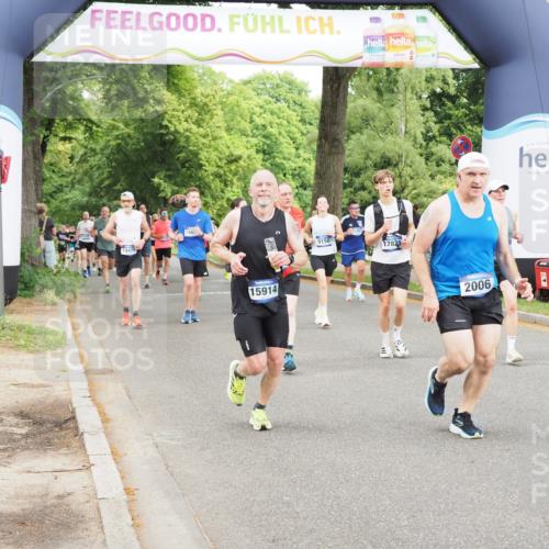 29.06.2025 - hella hamburg halbmarathon MichiJ http://msf.ph/oto/8378272 29.06.2025 10:45:56 Zwischen KM18-KM19 1285, 2006, 5926, 6202, 9156, 9353, 10539, 10915, 12509, 14375, 14628, 15914, 17825, 18153 meine-sportfotos.de