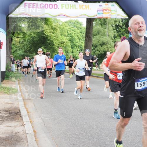 29.06.2025 - hella hamburg halbmarathon MichiJ http://msf.ph/oto/8378440 29.06.2025 10:45:57 Zwischen KM18-KM19 1285, 2006, 2957, 9156, 9353, 10539, 10915, 11757, 12509, 12809, 14375, 14429, 14628, 15914, 17825, 18153 meine-sportfotos.de