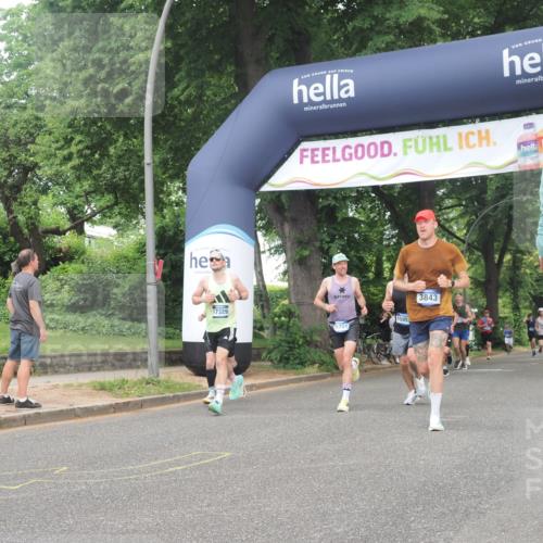 29.06.2025 - hella hamburg halbmarathon KatJ http://msf.ph/oto/8378459 29.06.2025 10:24:50 Zwischen KM18-KM19 3843 meine-sportfotos.de