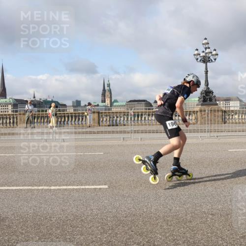 29.06.2025 - hella hamburg halbmarathon Lena Gebhardt http://msf.ph/oto/8378508 29.06.2025 08:51:27 Lombardsbrücke 196 meine-sportfotos.de