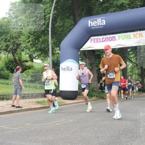 29.06.2025 - hella hamburg halbmarathon KatJ http://msf.ph/oto/8378539 29.06.2025 10:24:50 Zwischen KM18-KM19 3843 meine-sportfotos.de