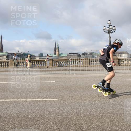 29.06.2025 - hella hamburg halbmarathon Lena Gebhardt http://msf.ph/oto/8378542 29.06.2025 08:51:27 Lombardsbrücke 196, 196 meine-sportfotos.de