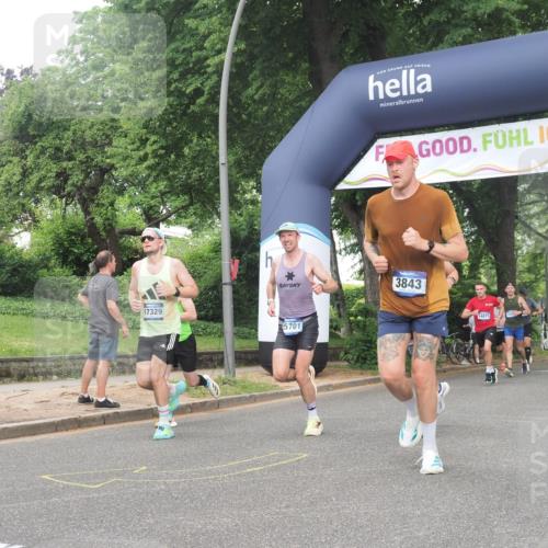 29.06.2025 - hella hamburg halbmarathon KatJ http://msf.ph/oto/8378567 29.06.2025 10:24:51 Zwischen KM18-KM19 3843 meine-sportfotos.de