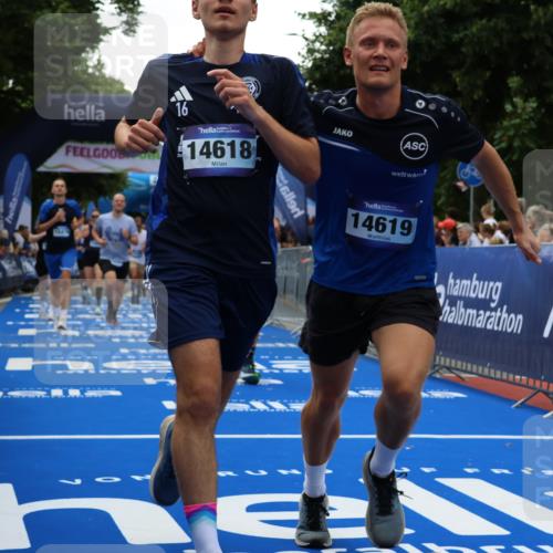 29.06.2025 - hella hamburg halbmarathon Strokosch-Dieckow http://msf.ph/oto/8378597 29.06.2025 10:47:37 Ziel 1070, 1320, 1696, 2284, 2708, 5889, 6009, 7962, 8023, 8234, 8927, 10969, 10988, 11283, 12870, 13223, 13303, 13948, 14618, 14619, 15451, 15478, 15479, 16205, 17229, 18104, 18430, 18970, 19181 meine-sportfotos.de