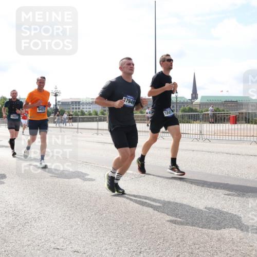 29.06.2025 - hella hamburg halbmarathon Lena Gebhardt http://msf.ph/oto/8378638 29.06.2025 10:15:26 Lombardsbrücke 2720, 18769, 12521, 9423, 17949, 12457, 1296, 1379, 1440, 1524, 1575, 1745, 2110, 2140, 2281, 2720, 2989, 3417, 3507, 3509, 3513, 3650, 3844, 4466, 4492, 4494, 4495, 4641, 5069, 5271, 5739, 5800, 5986, 6181, 6248, 6317, 6376, 6576, 7452, 7809, 7810, 7881, 8237, 8256, 8275, 8563, 8609, 9113, 9192, 9307, 9423, 9657, 9847, 9911, 9975, 9997, 10108, 10589, 10717, 10775, 10858, 11271, 11598, 12457, 12521, 13197, 13453, 13500, 14413, 14550, 14552, 15150, 15307, 15740 meine-sportfotos.de