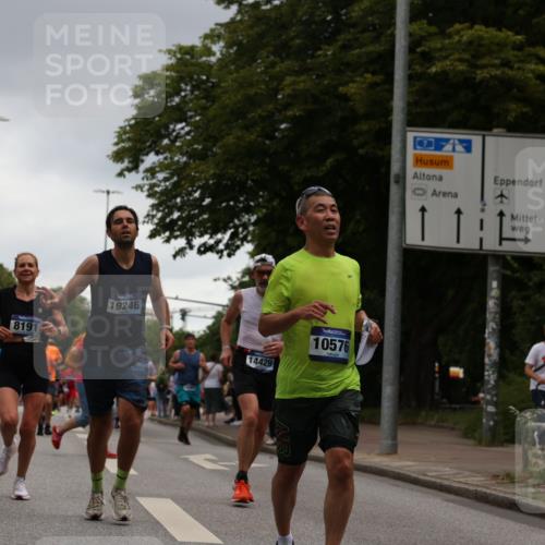 29.06.2025 - hella hamburg halbmarathon Yannick Fuchs http://msf.ph/oto/8378670 29.06.2025 10:54:36 20KM 1364, 1414, 1653, 1681, 2322, 2323, 2363, 6033, 6201, 6309, 6487, 6754, 6757, 7006, 7065, 7636, 8003, 8191, 8421, 8422, 8509, 8662, 8923, 9020, 9021, 10534, 10576, 11041, 11366, 11623, 11702, 11753, 11782, 11937, 12491, 13488, 13589, 14429, 15269, 17491, 17825, 17899, 17952, 18029, 18063, 19159, 19246 meine-sportfotos.de