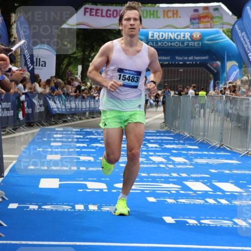 29.06.2025 - hella hamburg halbmarathon Strokosch-Dieckow http://msf.ph/oto/8378727 29.06.2025 10:25:05 Ziel 2483, 8376, 11078, 11994, 13913, 14113, 15483 meine-sportfotos.de