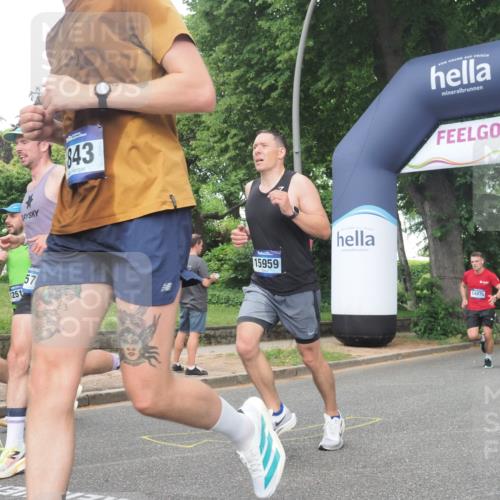 29.06.2025 - hella hamburg halbmarathon KatJ http://msf.ph/oto/8378752 29.06.2025 10:24:52 Zwischen KM18-KM19 3843 meine-sportfotos.de