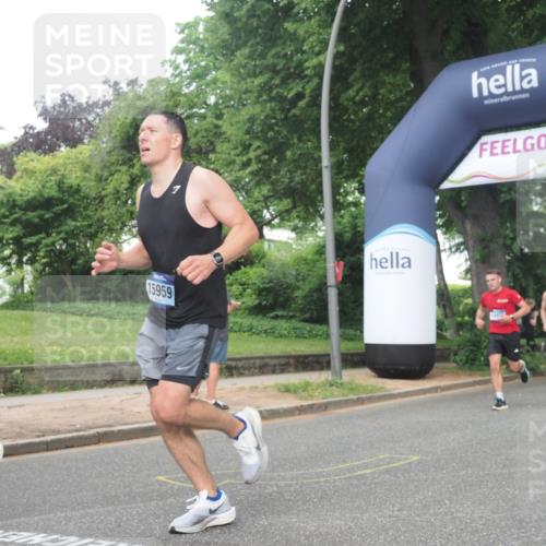 29.06.2025 - hella hamburg halbmarathon KatJ http://msf.ph/oto/8378796 29.06.2025 10:24:52 Zwischen KM18-KM19 3843 meine-sportfotos.de