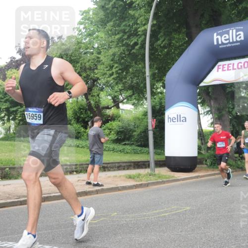 29.06.2025 - hella hamburg halbmarathon KatJ http://msf.ph/oto/8378816 29.06.2025 10:24:52 Zwischen KM18-KM19 3843 meine-sportfotos.de