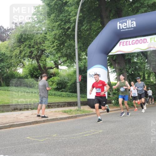 29.06.2025 - hella hamburg halbmarathon KatJ http://msf.ph/oto/8378842 29.06.2025 10:24:52 Zwischen KM18-KM19 3843 meine-sportfotos.de