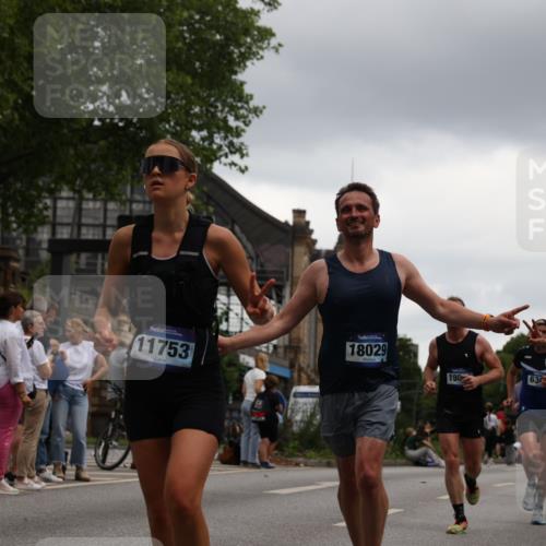 29.06.2025 - hella hamburg halbmarathon Yannick Fuchs http://msf.ph/oto/8378936 29.06.2025 10:54:37 20KM 1364, 1414, 1653, 1681, 2322, 2323, 2363, 6033, 6201, 6309, 6487, 6754, 6757, 7006, 7065, 7636, 8003, 8191, 8421, 8422, 8662, 8923, 9020, 9021, 10534, 10576, 11041, 11366, 11623, 11702, 11753, 11782, 11937, 12491, 13488, 13589, 14429, 15269, 17491, 17825, 17899, 17952, 18029, 18063, 19159, 19246 meine-sportfotos.de
