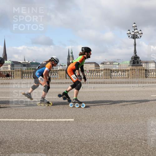 29.06.2025 - hella hamburg halbmarathon Lena Gebhardt http://msf.ph/oto/8379027 29.06.2025 08:51:56 Lombardsbrücke 1, 2, 466, 483 meine-sportfotos.de