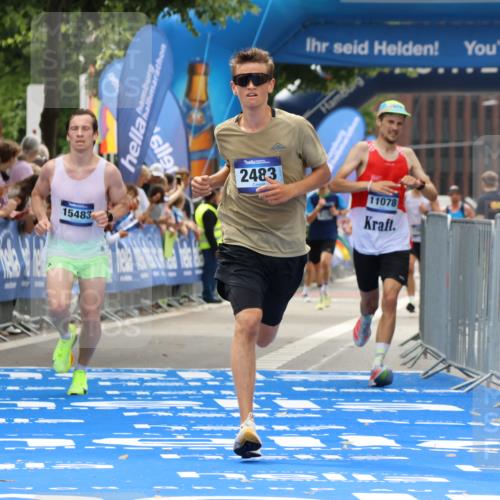 29.06.2025 - hella hamburg halbmarathon Strokosch-Dieckow http://msf.ph/oto/8379084 29.06.2025 10:25:01 Ziel 2483, 10867, 11078, 15483 meine-sportfotos.de