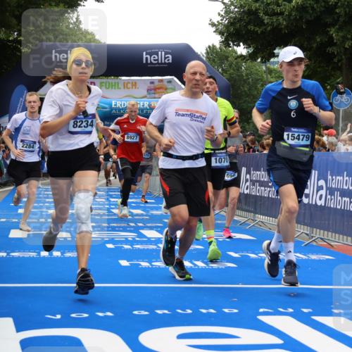 29.06.2025 - hella hamburg halbmarathon Strokosch-Dieckow http://msf.ph/oto/8379219 29.06.2025 10:47:33 Ziel 1012, 1070, 1320, 1592, 1696, 2284, 2708, 2839, 2869, 2953, 3304, 5532, 5889, 6009, 7962, 8023, 8234, 8852, 8927, 9305, 10969, 10988, 11021, 12870, 13223, 13303, 13948, 14618, 14619, 15451, 15479, 15923, 16205, 17846, 17905, 18104, 18758, 18970, 19181 meine-sportfotos.de