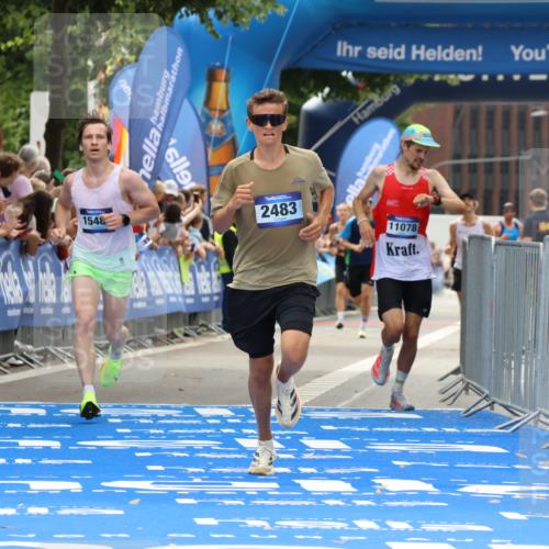 29.06.2025 - hella hamburg halbmarathon Strokosch-Dieckow http://msf.ph/oto/8379221 29.06.2025 10:25:00 Ziel 2483, 10867, 11078, 15483, 17752 meine-sportfotos.de