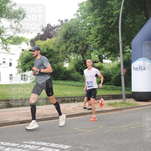 29.06.2025 - hella hamburg halbmarathon KatJ http://msf.ph/oto/8379287 29.06.2025 10:24:55 Zwischen KM18-KM19 3843 meine-sportfotos.de