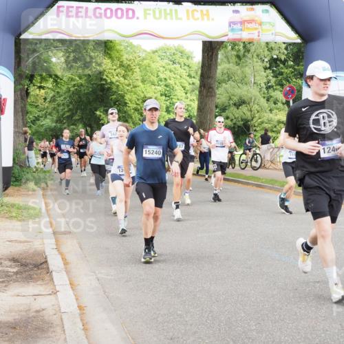 29.06.2025 - hella hamburg halbmarathon MichiJ http://msf.ph/oto/8379326 29.06.2025 10:46:04 Zwischen KM18-KM19 2957, 3181, 3425, 6208, 6997, 7259, 7287, 8089, 11158, 11159, 11757, 12378, 12406, 12633, 12809, 14355, 14429, 15240, 17176, 17931, 18467, 19246 meine-sportfotos.de