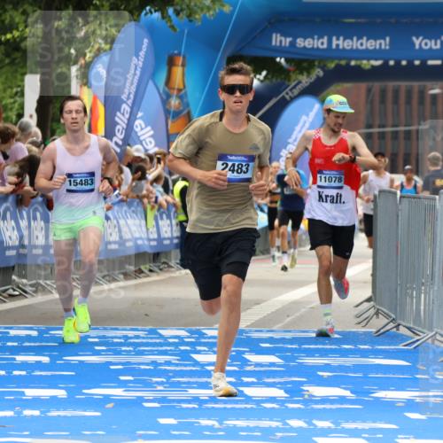 29.06.2025 - hella hamburg halbmarathon Strokosch-Dieckow http://msf.ph/oto/8379360 29.06.2025 10:25:01 Ziel 2483, 10867, 11078, 15483 meine-sportfotos.de