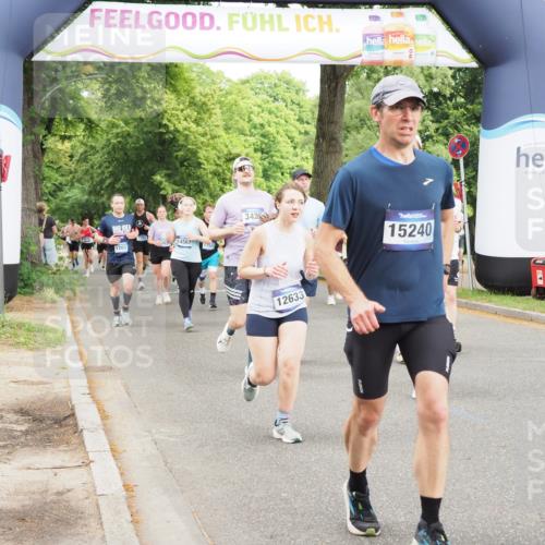 29.06.2025 - hella hamburg halbmarathon MichiJ http://msf.ph/oto/8379404 29.06.2025 10:46:05 Zwischen KM18-KM19 2957, 3181, 3425, 6208, 6997, 7259, 7287, 8089, 11158, 11159, 11757, 12378, 12406, 12633, 12809, 14355, 14429, 14567, 15240, 16160, 16341, 17176, 17931, 18467, 19246 meine-sportfotos.de
