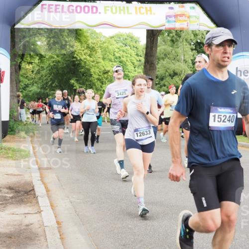 29.06.2025 - hella hamburg halbmarathon MichiJ http://msf.ph/oto/8379419 29.06.2025 10:46:06 Zwischen KM18-KM19 3181, 3425, 3983, 4502, 6208, 6997, 7259, 7287, 8089, 10703, 11158, 11159, 12378, 12406, 12633, 14355, 14567, 15240, 16160, 16341, 17017, 17176, 17931, 18467, 18716, 19246 meine-sportfotos.de