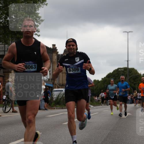 29.06.2025 - hella hamburg halbmarathon Yannick Fuchs http://msf.ph/oto/8379432 29.06.2025 10:54:39 20KM 1364, 1414, 1653, 1681, 2322, 2323, 2363, 6033, 6201, 6309, 6487, 6754, 6757, 7006, 7065, 7636, 8003, 8191, 8421, 8422, 8662, 8923, 9020, 9021, 10534, 10576, 11041, 11366, 11623, 11702, 11753, 11782, 11937, 12491, 13488, 13589, 14429, 15269, 17491, 17899, 17952, 18029, 18063, 19117, 19146, 19246 meine-sportfotos.de