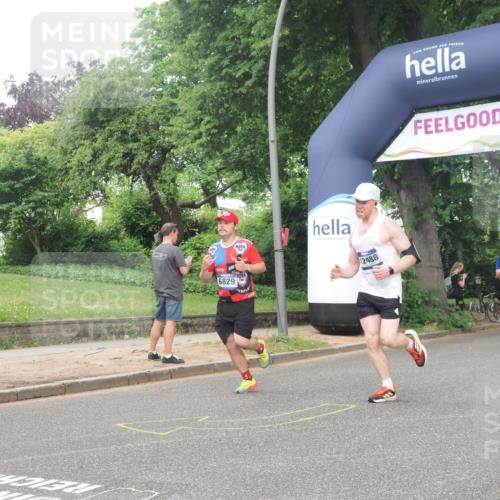 29.06.2025 - hella hamburg halbmarathon KatJ http://msf.ph/oto/8379441 29.06.2025 10:24:57 Zwischen KM18-KM19 6829, 7831 meine-sportfotos.de