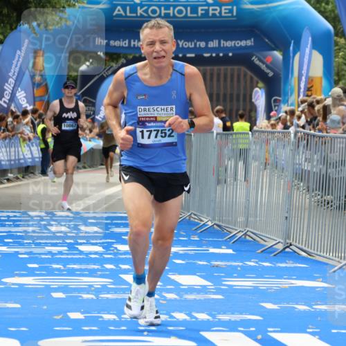 29.06.2025 - hella hamburg halbmarathon Strokosch-Dieckow http://msf.ph/oto/8379637 29.06.2025 10:24:54 Ziel 1271, 2483, 7142, 10867, 11678, 13872, 14836, 16361, 17752 meine-sportfotos.de
