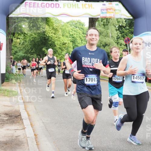 29.06.2025 - hella hamburg halbmarathon MichiJ http://msf.ph/oto/8379700 29.06.2025 10:46:09 Zwischen KM18-KM19 3425, 3983, 4502, 6997, 7065, 7287, 8585, 10703, 11158, 11159, 11808, 12378, 12633, 13847, 14567, 15240, 16160, 16341, 17017, 17503, 18716, 18985, 19246 meine-sportfotos.de