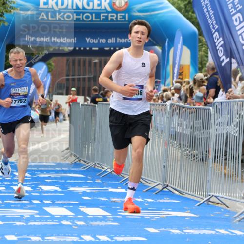29.06.2025 - hella hamburg halbmarathon Strokosch-Dieckow http://msf.ph/oto/8379732 29.06.2025 10:24:53 Ziel 1241, 1271, 2483, 7142, 10867, 11678, 13872, 14836, 16361, 17752 meine-sportfotos.de
