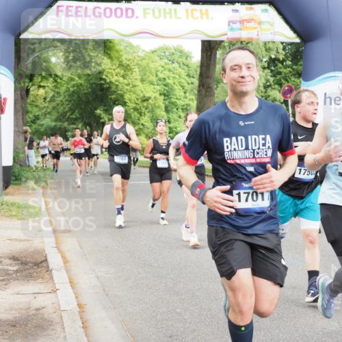 29.06.2025 - hella hamburg halbmarathon MichiJ http://msf.ph/oto/8379739 29.06.2025 10:46:09 Zwischen KM18-KM19 3425, 3983, 4502, 6997, 7065, 7287, 8585, 10703, 11158, 11159, 11808, 12378, 12633, 13847, 14567, 15240, 16160, 16341, 17017, 17503, 18716, 18985, 19246 meine-sportfotos.de