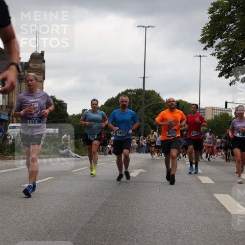 29.06.2025 - hella hamburg halbmarathon Yannick Fuchs http://msf.ph/oto/8379832 29.06.2025 10:54:40 20KM 1364, 1414, 1653, 1681, 2322, 2323, 2363, 6033, 6201, 6309, 6487, 6754, 6757, 7006, 7065, 7636, 8003, 8191, 8421, 8422, 8662, 8923, 9020, 9021, 10534, 10576, 11041, 11366, 11623, 11702, 11753, 11782, 11937, 12491, 13459, 13488, 13589, 14429, 15269, 17491, 17899, 17952, 18029, 18063, 19117, 19146, 19246 meine-sportfotos.de