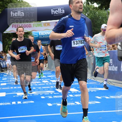 29.06.2025 - hella hamburg halbmarathon Strokosch-Dieckow http://msf.ph/oto/8379836 29.06.2025 10:47:20 Ziel 51, 1012, 2274, 2839, 2864, 2869, 5024, 5532, 5650, 6134, 6168, 6203, 8693, 9305, 10208, 10211, 10423, 11077, 11491, 11518, 13672, 13782, 14722, 15350, 15611, 15923, 16089, 16286, 16819, 18758, 18856, 18974 meine-sportfotos.de