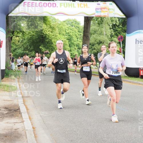 29.06.2025 - hella hamburg halbmarathon MichiJ http://msf.ph/oto/8379842 29.06.2025 10:46:10 Zwischen KM18-KM19 3425, 3983, 4502, 6997, 7065, 7287, 8585, 10703, 11158, 11159, 11808, 13847, 14567, 15240, 16160, 16341, 17017, 17503, 18716, 18985 meine-sportfotos.de