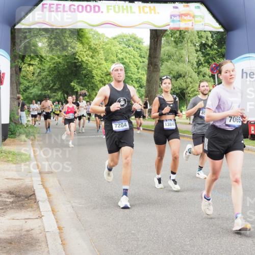 29.06.2025 - hella hamburg halbmarathon MichiJ http://msf.ph/oto/8379871 29.06.2025 10:46:10 Zwischen KM18-KM19 3425, 3983, 4502, 6997, 7065, 7287, 8585, 10703, 11158, 11159, 11808, 13847, 14567, 15240, 16160, 16341, 17017, 17503, 18716, 18985 meine-sportfotos.de