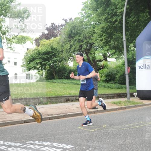 29.06.2025 - hella hamburg halbmarathon KatJ http://msf.ph/oto/8379895 29.06.2025 10:25:00 Zwischen KM18-KM19 4062, 6829, 7831 meine-sportfotos.de