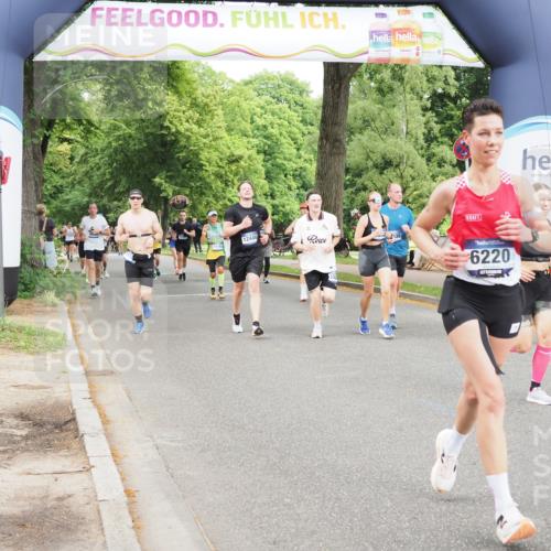 29.06.2025 - hella hamburg halbmarathon MichiJ http://msf.ph/oto/8380258 29.06.2025 10:46:14 Zwischen KM18-KM19 2780, 3983, 4502, 6220, 7065, 8585, 10703, 11808, 12206, 12261, 13847, 15232, 15284, 17017, 17503, 18716, 18985, 19160 meine-sportfotos.de