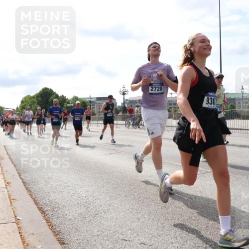 29.06.2025 - hella hamburg halbmarathon Lena Gebhardt http://msf.ph/oto/8380265 29.06.2025 10:15:30 Lombardsbrücke 3500, 3500, 13453, 2720, 9307, 1296, 1440, 1524, 1745, 2110, 2281, 2720, 2989, 3417, 3513, 3650, 4007, 4466, 4492, 4494, 4495, 5069, 5271, 5739, 5986, 6317, 6376, 6576, 7452, 7809, 7810, 7881, 8237, 8256, 8609, 9192, 9307, 9423, 9657, 9847, 9975, 9997, 10108, 10775, 10858, 11271, 11598, 12457, 12521, 13179, 13197, 13453, 13500, 13818, 13951, 14413, 14423, 14550, 14552, 15150, 15307, 15740 meine-sportfotos.de