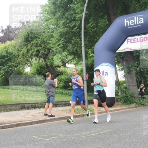 29.06.2025 - hella hamburg halbmarathon KatJ http://msf.ph/oto/8380384 29.06.2025 10:25:04 Zwischen KM18-KM19 2774, 4062, 6829, 6990, 7831 meine-sportfotos.de