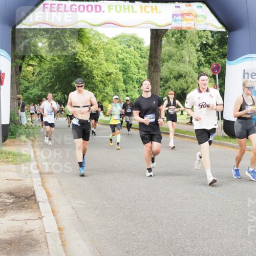 29.06.2025 - hella hamburg halbmarathon MichiJ http://msf.ph/oto/8380463 29.06.2025 10:46:15 Zwischen KM18-KM19 2780, 6220, 7065, 8585, 10488, 11808, 12206, 12261, 12446, 13847, 15232, 15284, 17503, 18985, 19160 meine-sportfotos.de