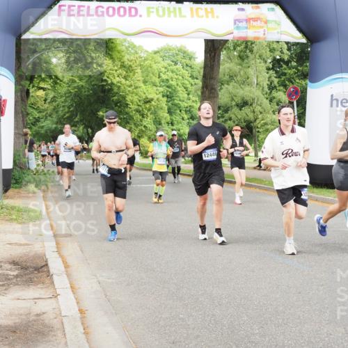 29.06.2025 - hella hamburg halbmarathon MichiJ http://msf.ph/oto/8380482 29.06.2025 10:46:15 Zwischen KM18-KM19 2780, 6220, 7065, 8585, 10488, 11808, 12206, 12261, 12446, 13847, 15232, 15284, 17503, 18985, 19160 meine-sportfotos.de