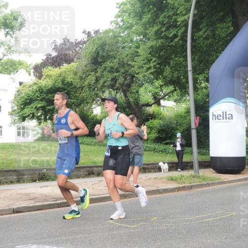 29.06.2025 - hella hamburg halbmarathon KatJ http://msf.ph/oto/8380581 29.06.2025 10:25:05 Zwischen KM18-KM19 2774, 4062, 6990 meine-sportfotos.de