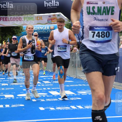 29.06.2025 - hella hamburg halbmarathon Strokosch-Dieckow http://msf.ph/oto/8380684 29.06.2025 10:47:13 Ziel 2623, 2864, 4093, 5024, 6134, 6168, 6203, 6373, 6716, 7480, 7908, 10208, 10211, 11518, 12579, 13007, 13672, 13782, 14722, 15611, 15684, 16286, 17718, 17915, 18856 meine-sportfotos.de